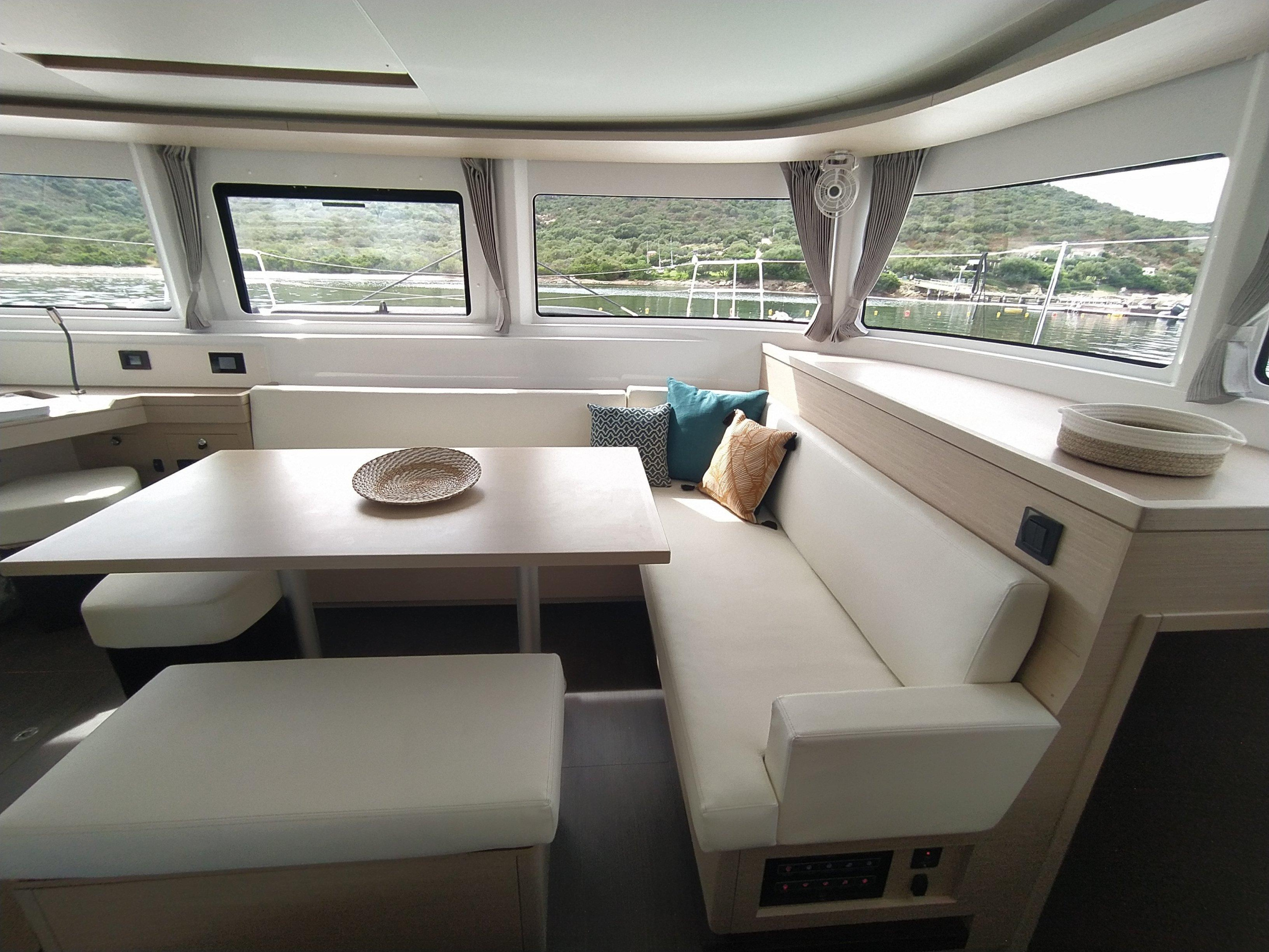 Lagoon 46 — photo 2