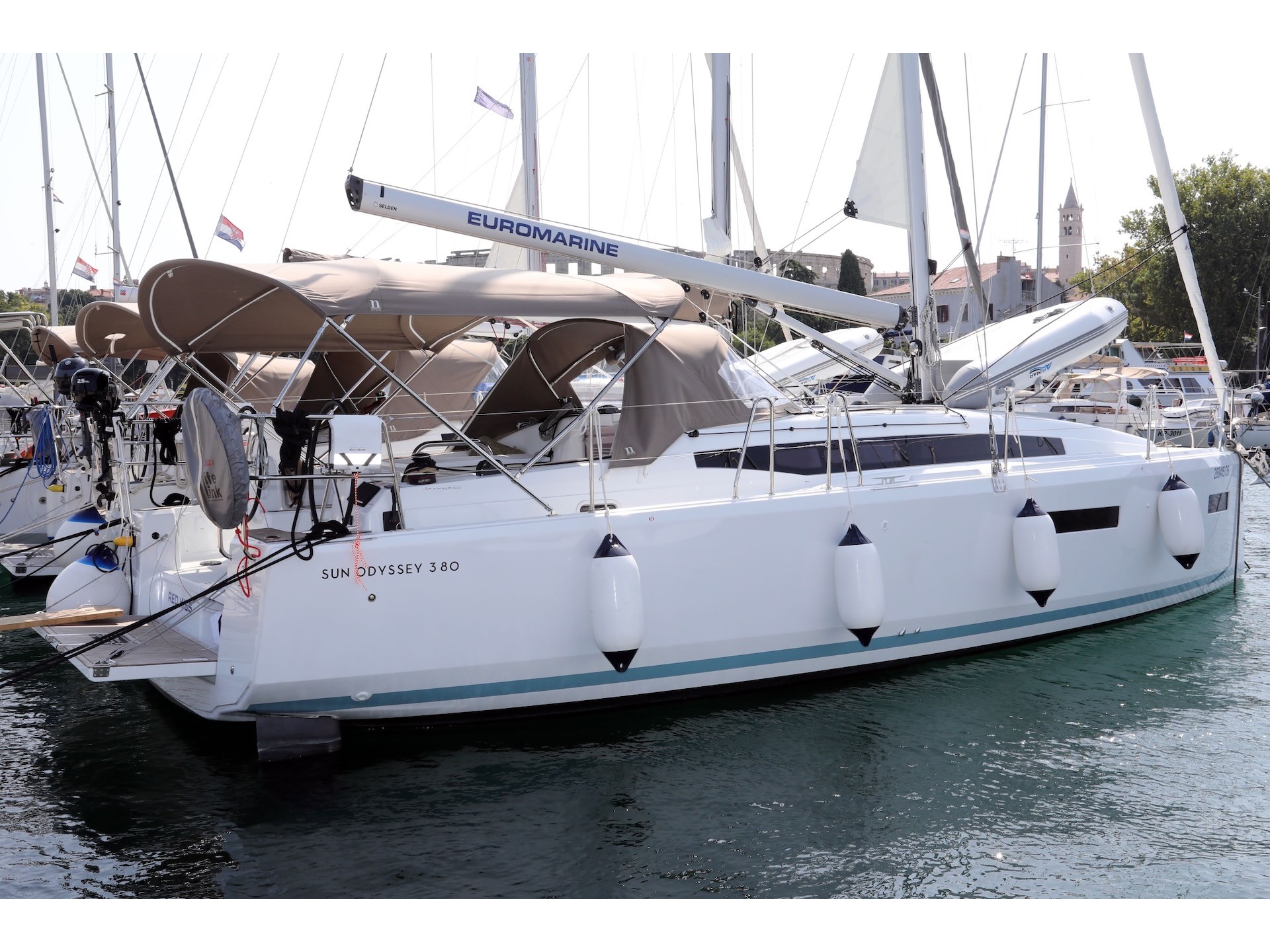 Sun Odyssey 380 — photo 1