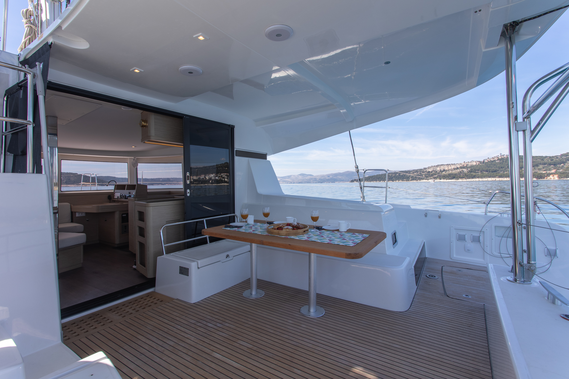 Lagoon 42 — photo 16