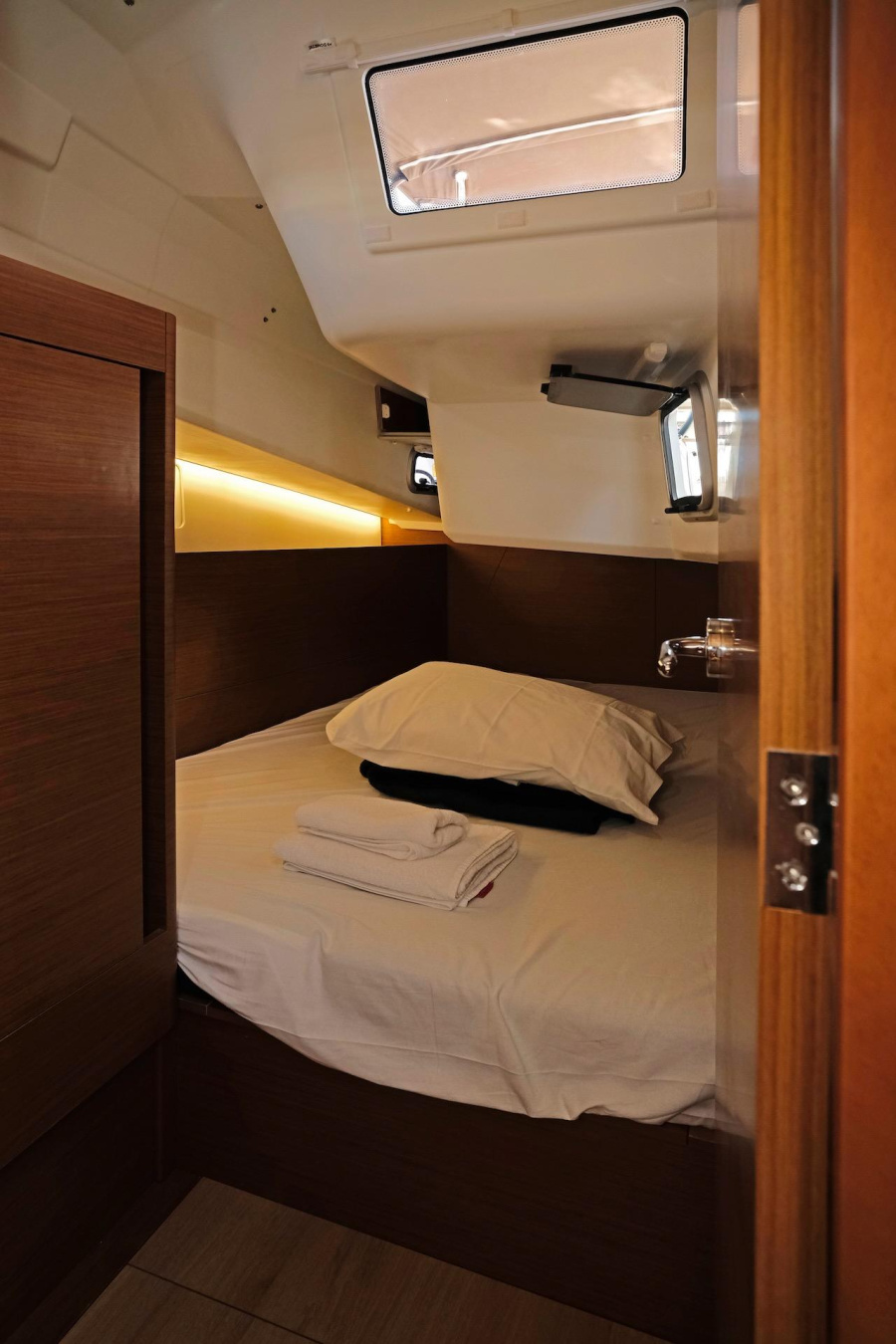 Sun Odyssey 410 — photo 24