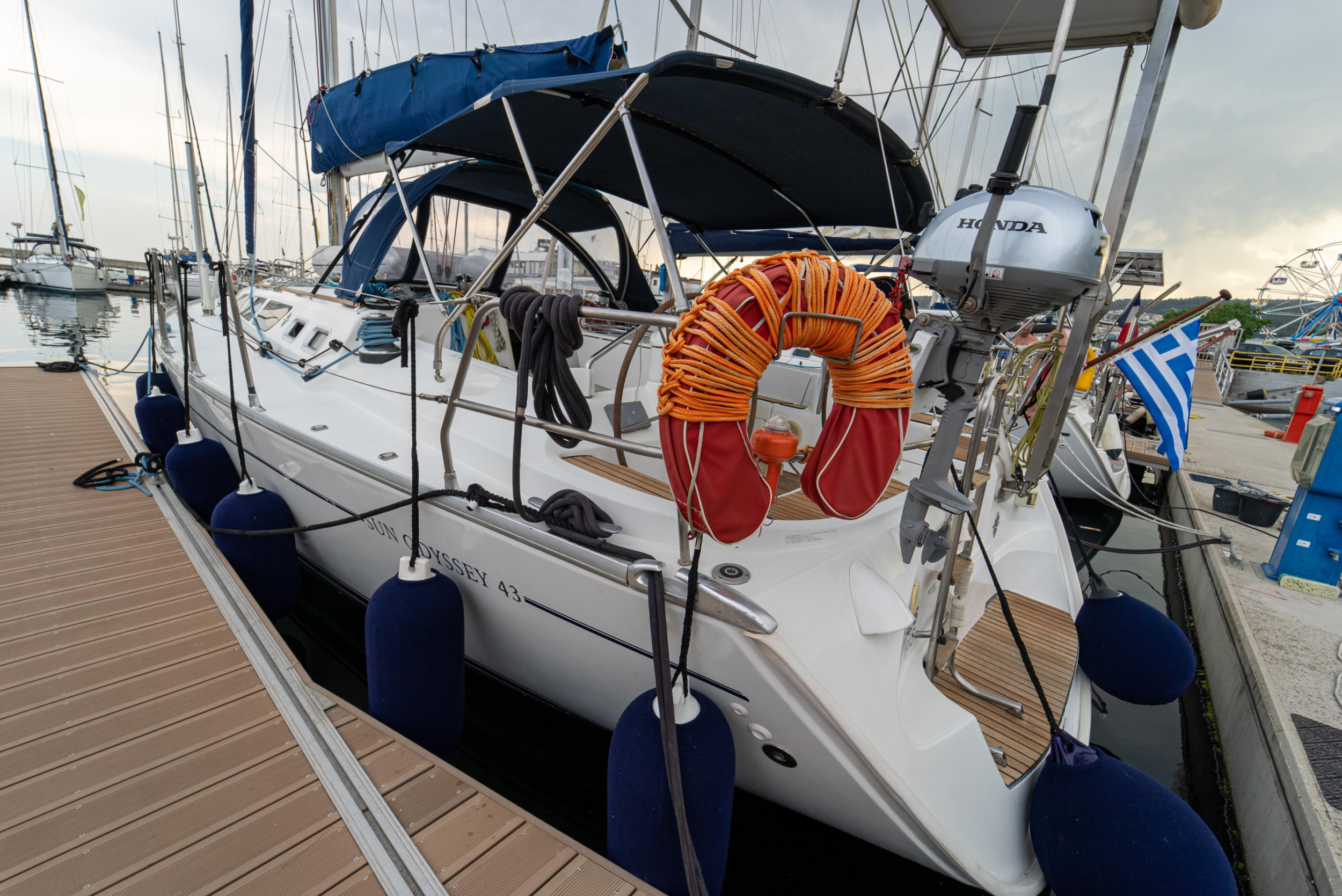 Sun Odyssey 43 — photo 17