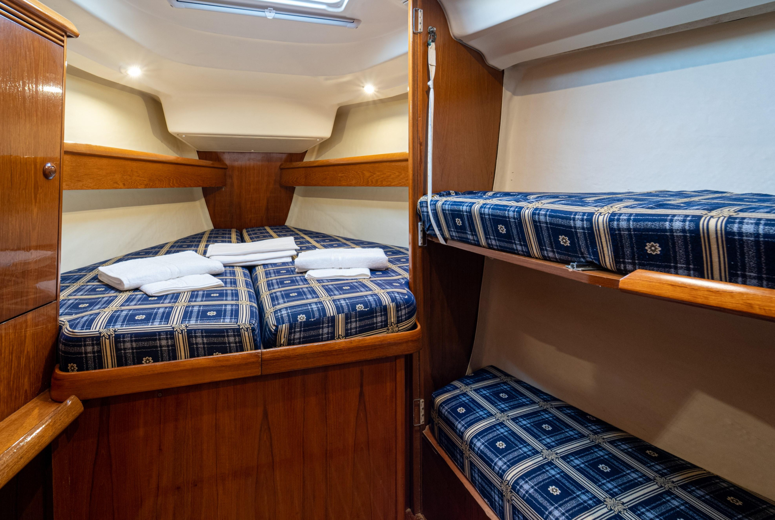 Sun Odyssey 43 — photo 13