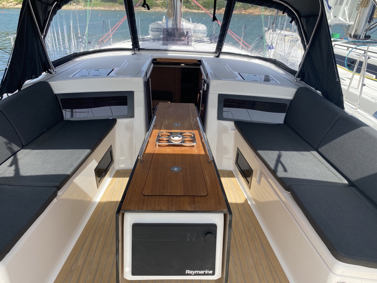 Dufour 470 — photo 9
