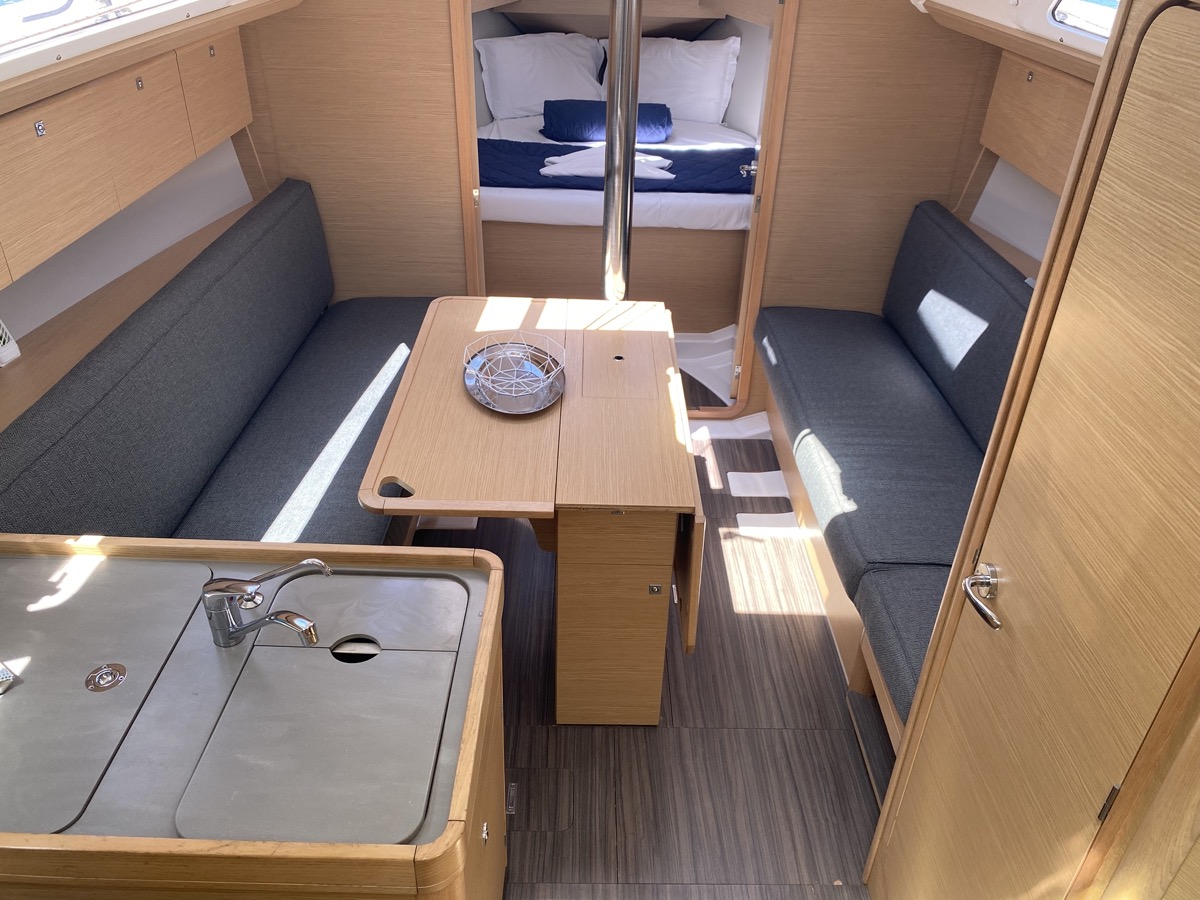 Dufour 360 Grand Large — photo 19