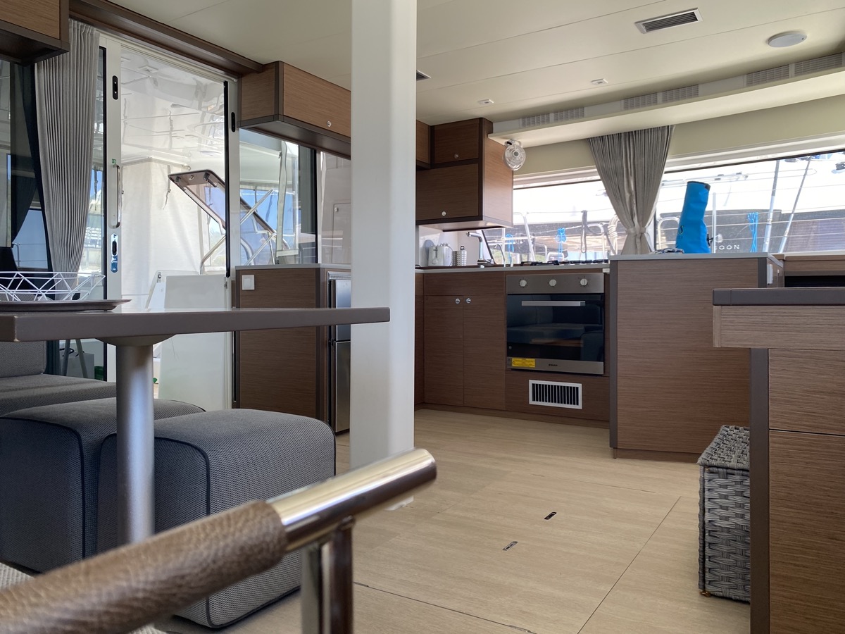 Lagoon 52F (5 cab) — photo 20