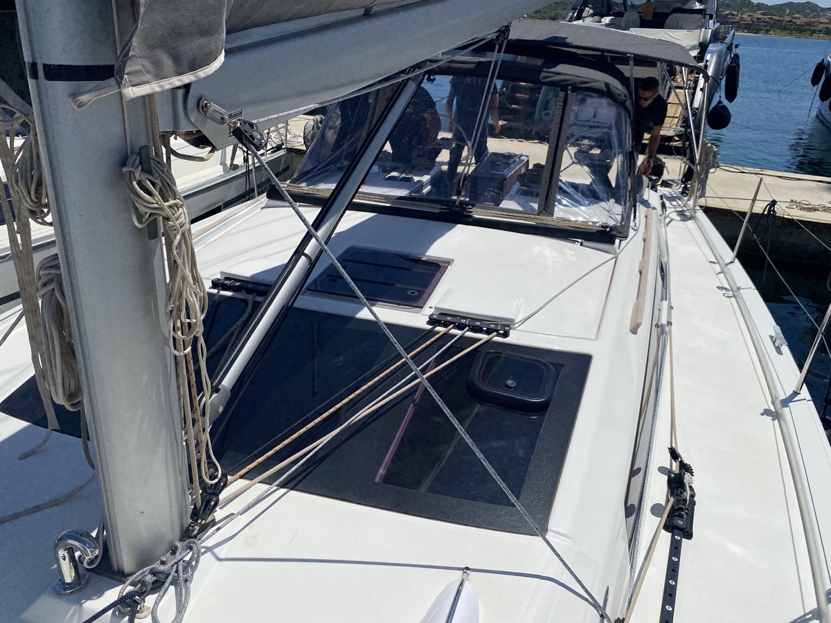 Dufour 390 Grand Large — photo 9