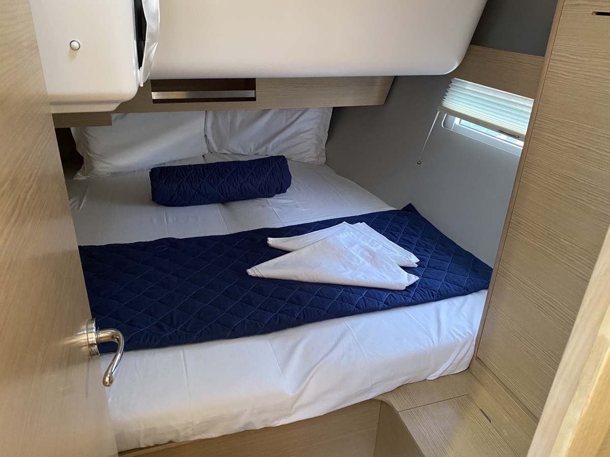 Dufour 390 Grand Large — photo 23