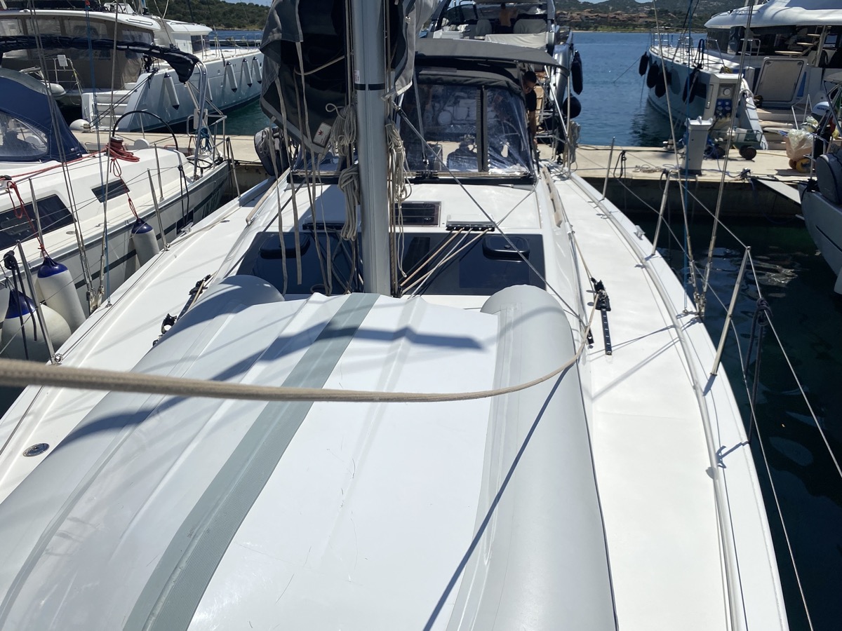 Dufour 390 Grand Large — photo 19