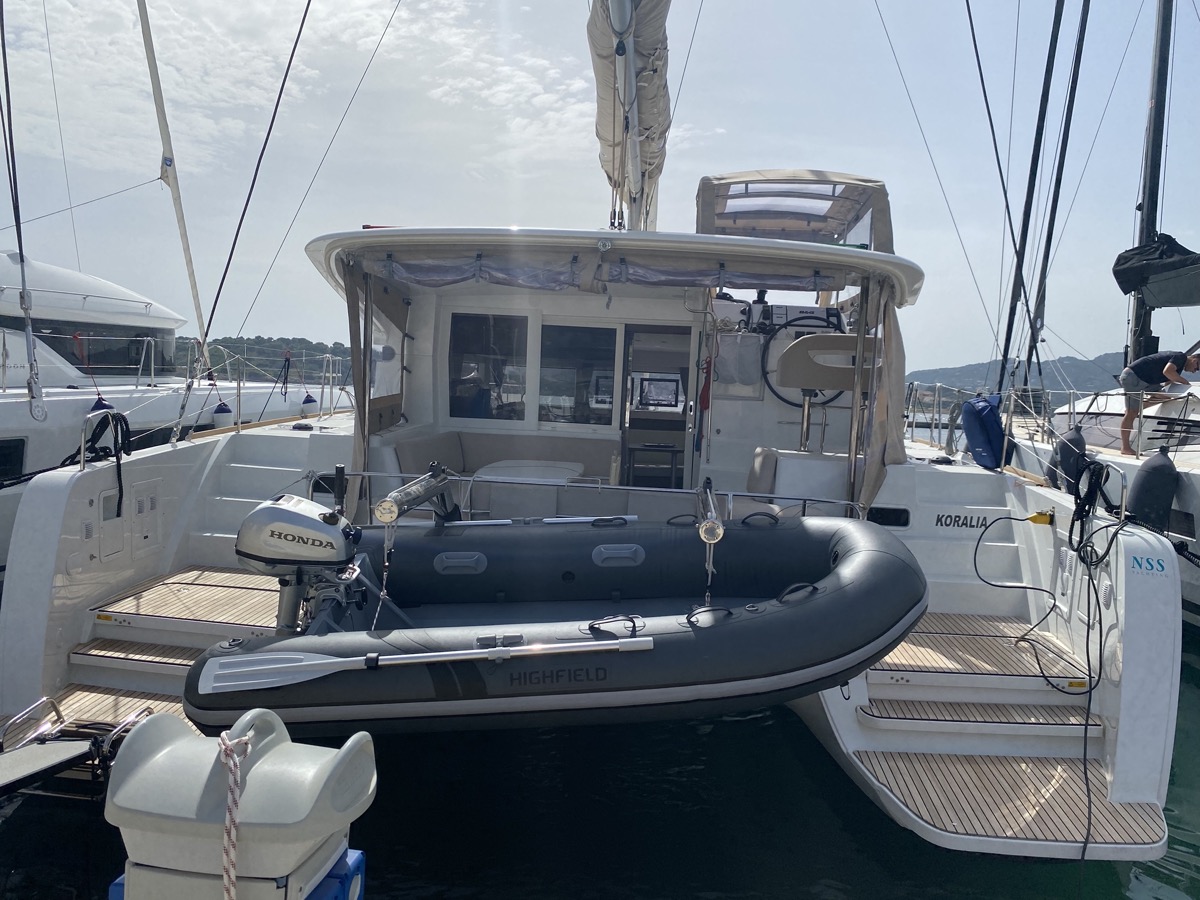 Lagoon 40 — photo 14