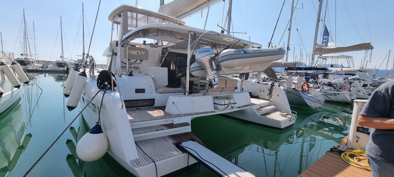 Lagoon 42 — photo 16