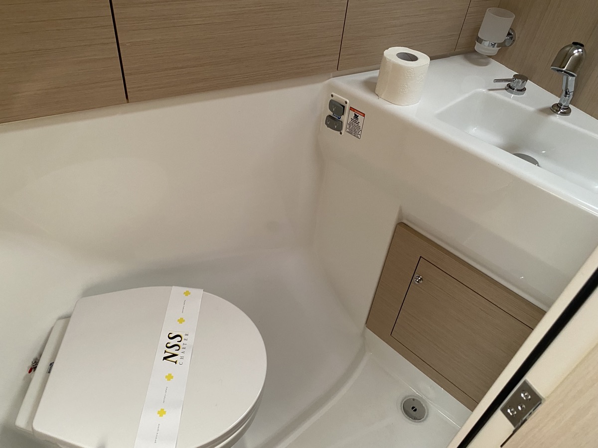 Oceanis 40.1 (4cab) — photo 21