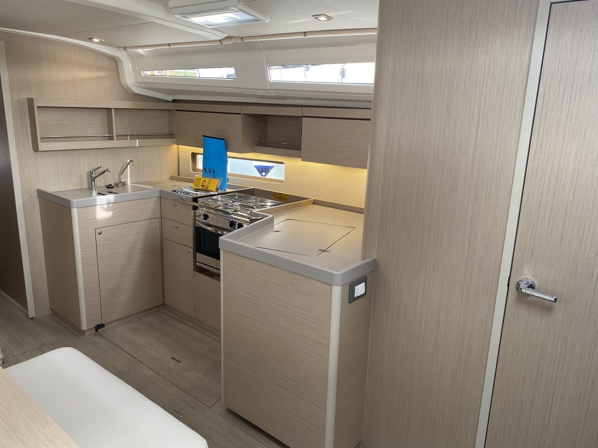 Oceanis 40.1 (4cab) — photo 15