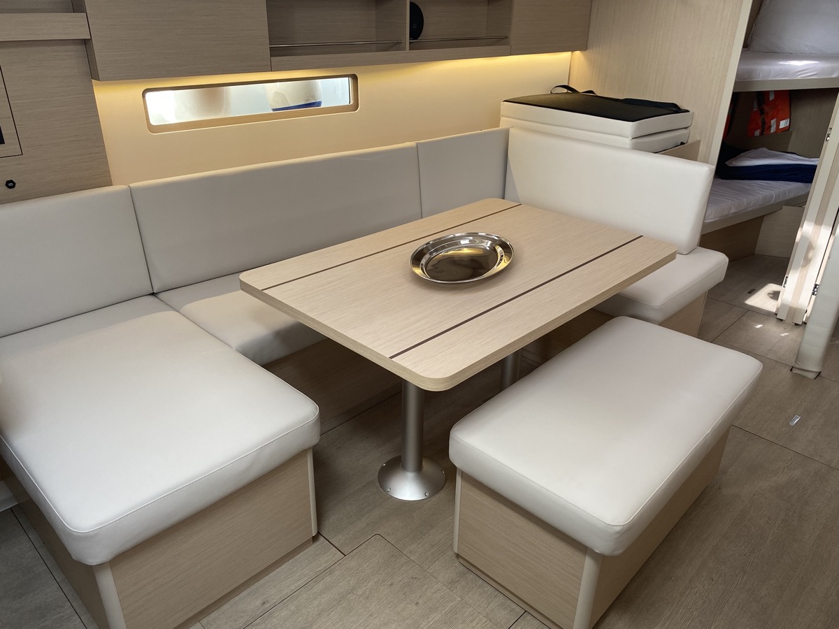 Oceanis 40.1 (4cab) — photo 4