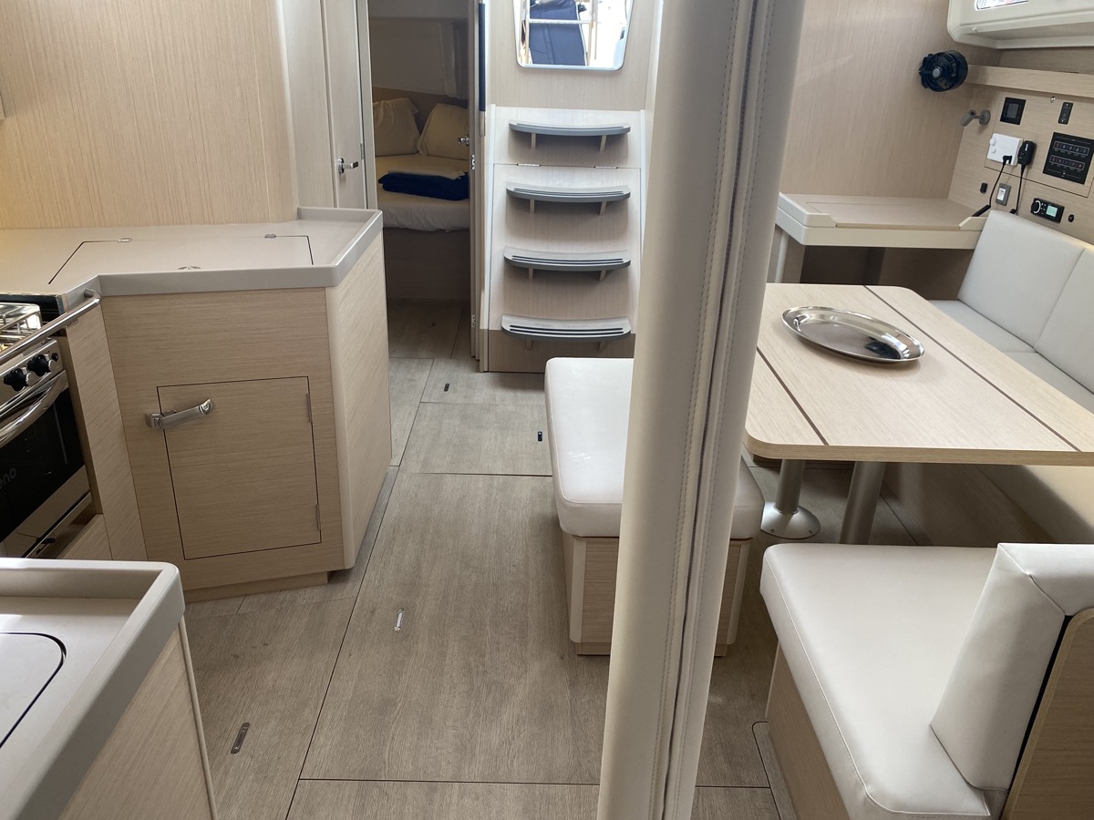 Oceanis 40.1 (4cab) — photo 7