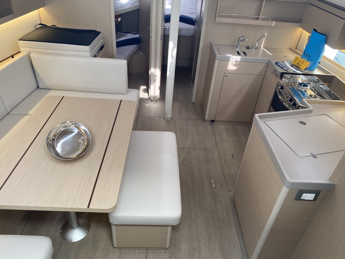 Oceanis 40.1 (4cab) — photo 17