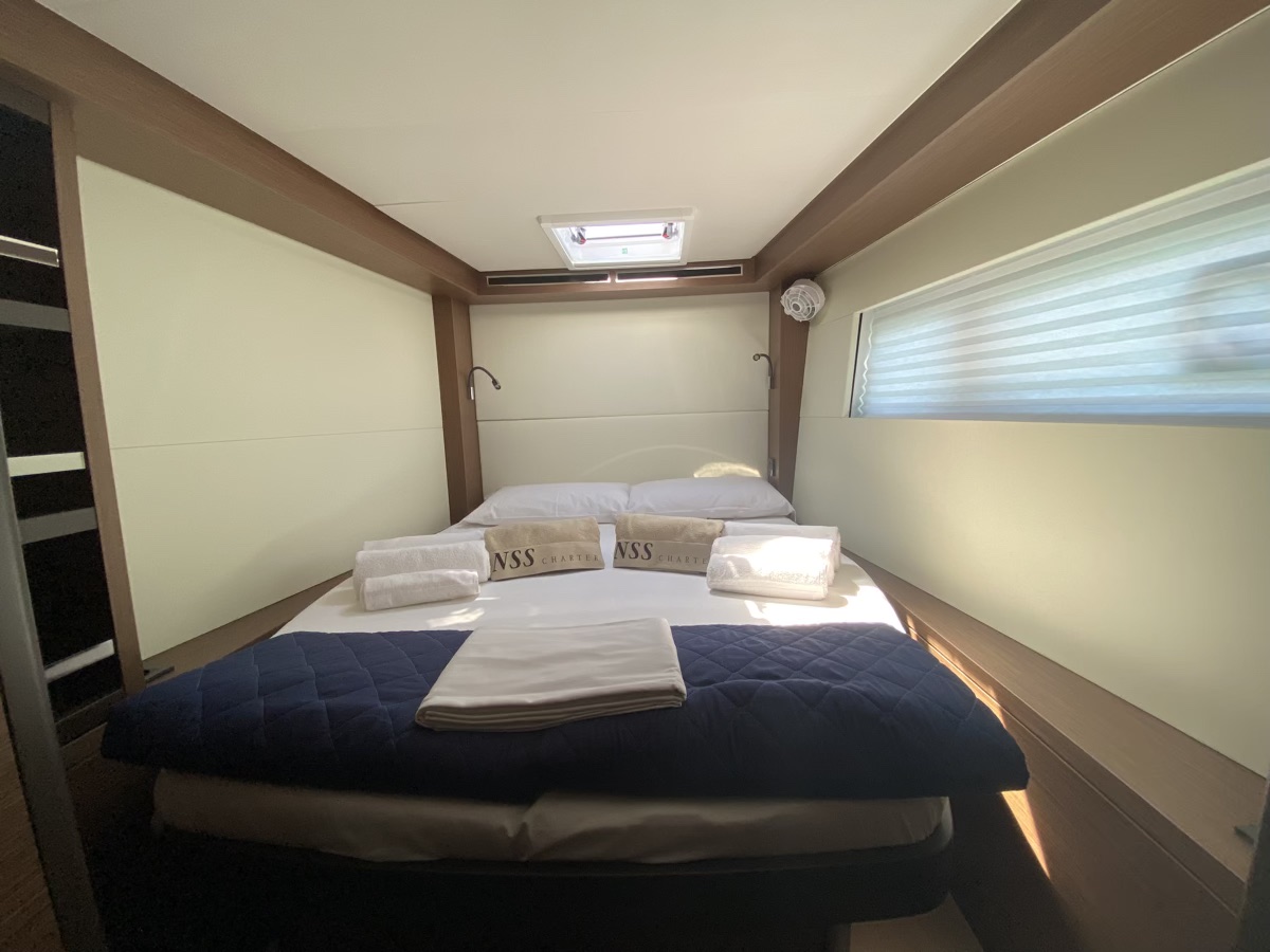 Lagoon 50 — photo 10