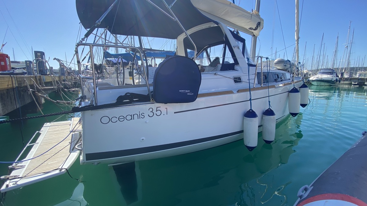 Oceanis 35.1 — photo 15