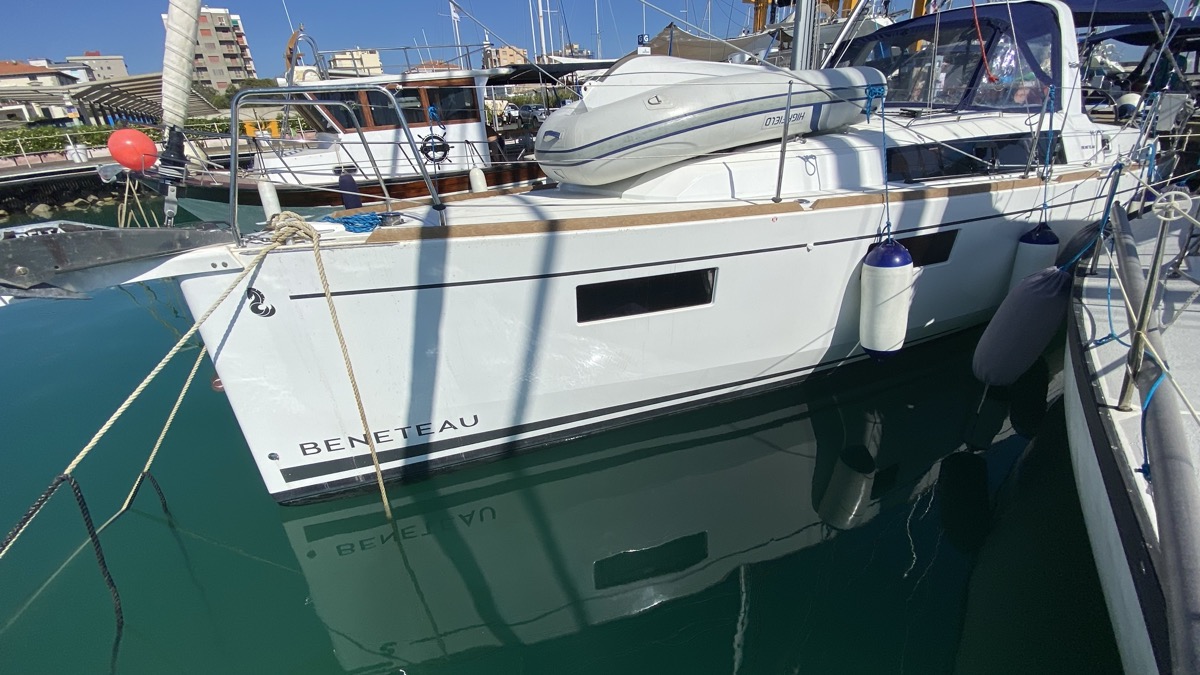 Oceanis 35.1 — photo 7