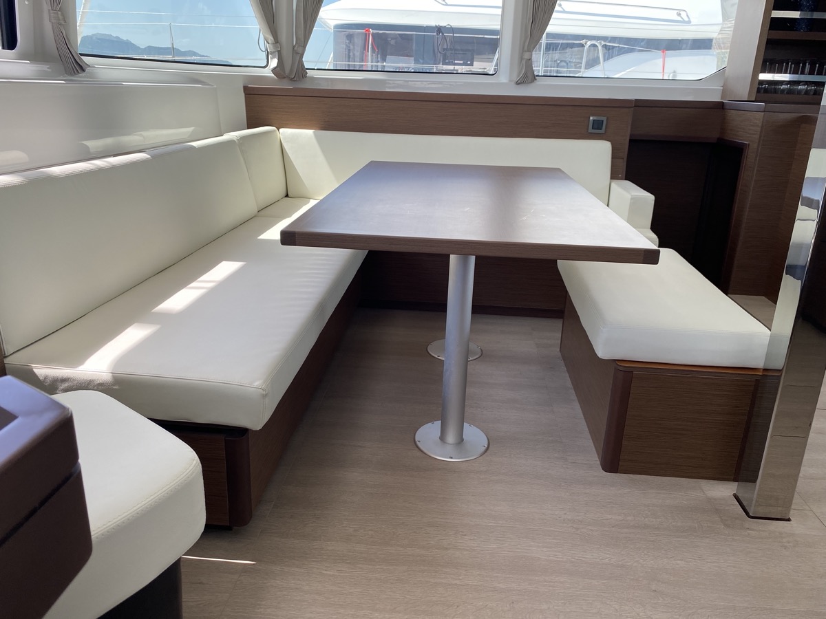 Lagoon 46 — photo 21