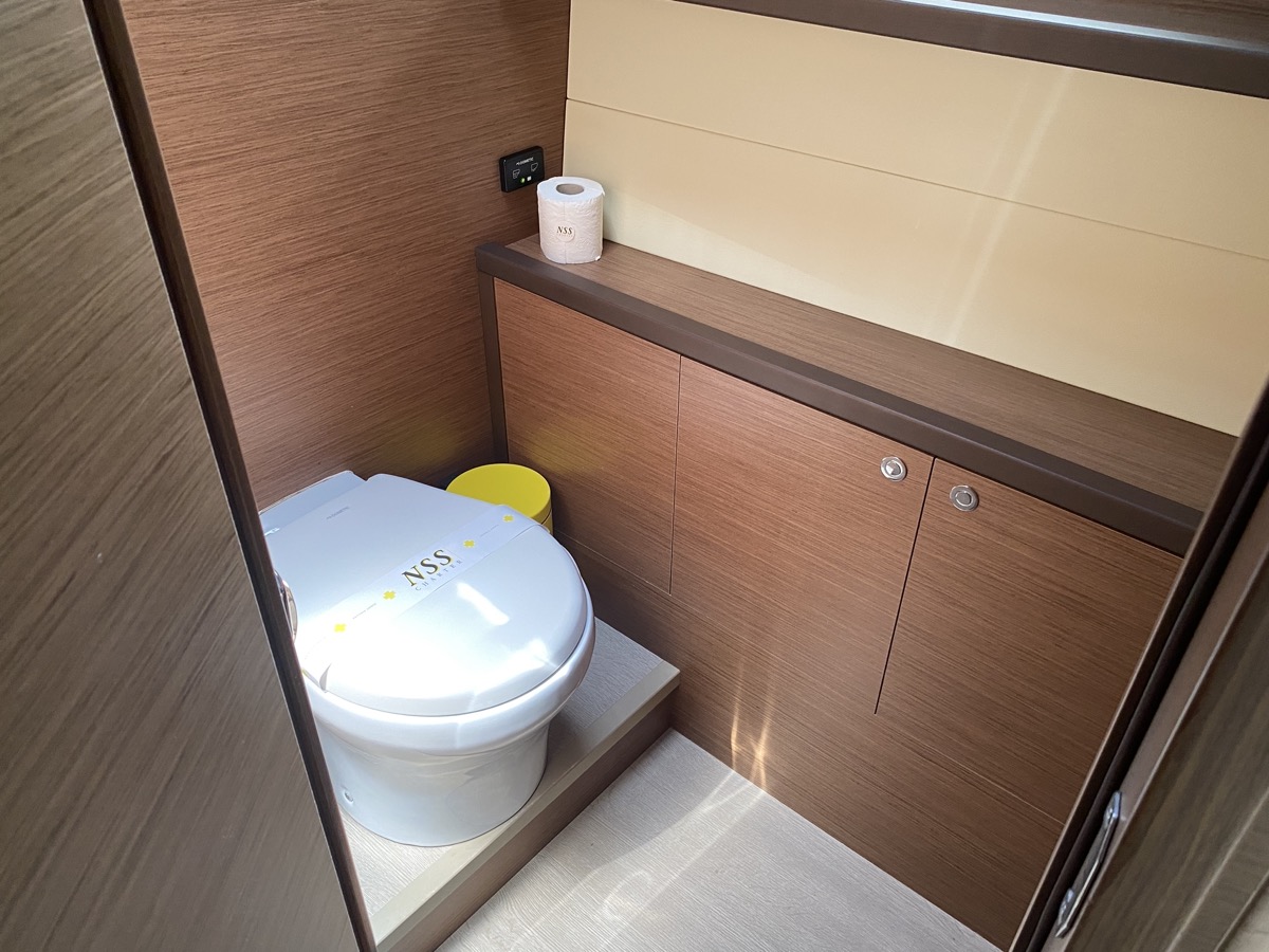 Lagoon 52F (5 cab) — photo 24