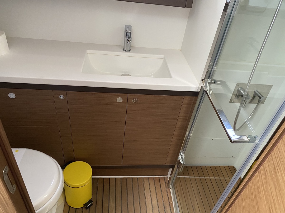 Lagoon 52F (5 cab) — photo 25
