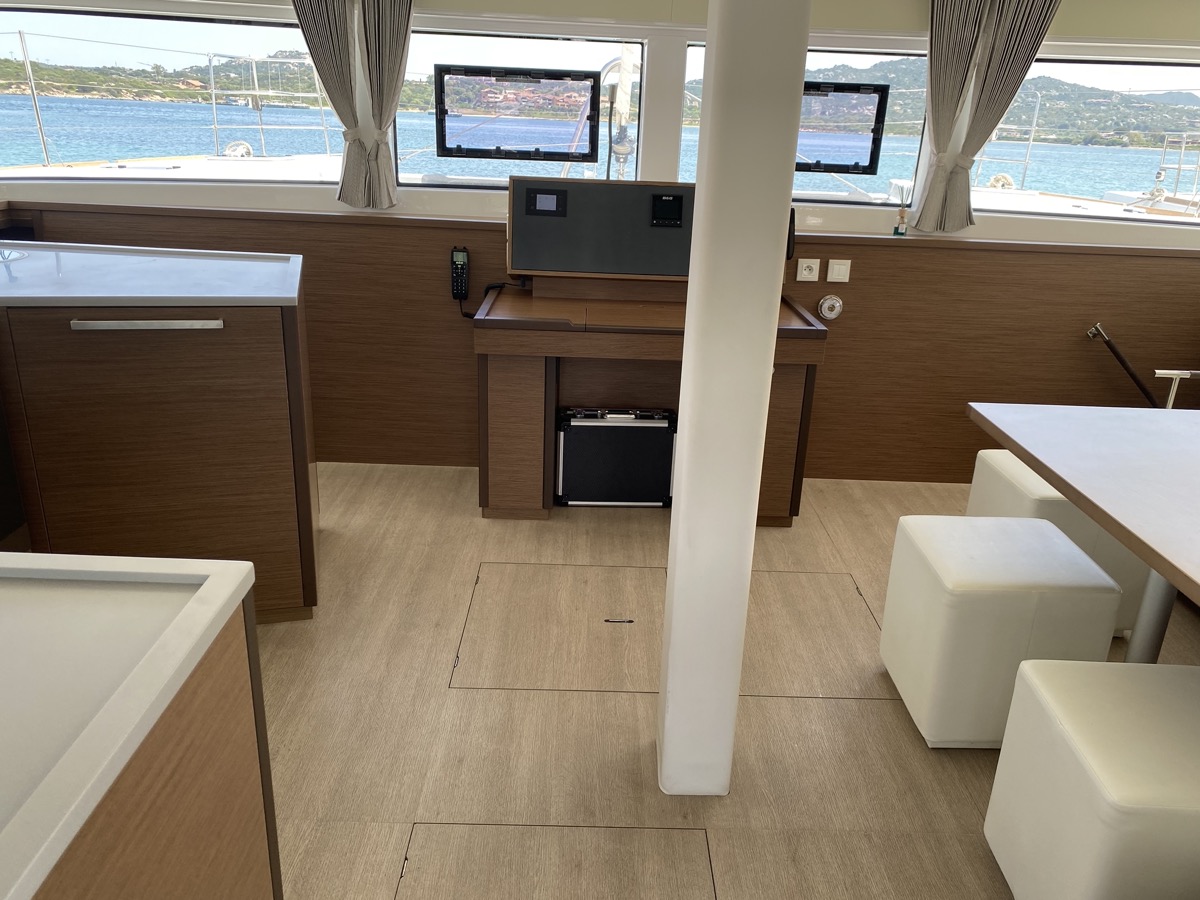 Lagoon 52F (5 cab) — photo 11