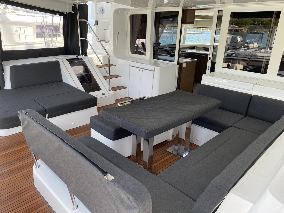 Lagoon 52F (5 cab) — photo 22