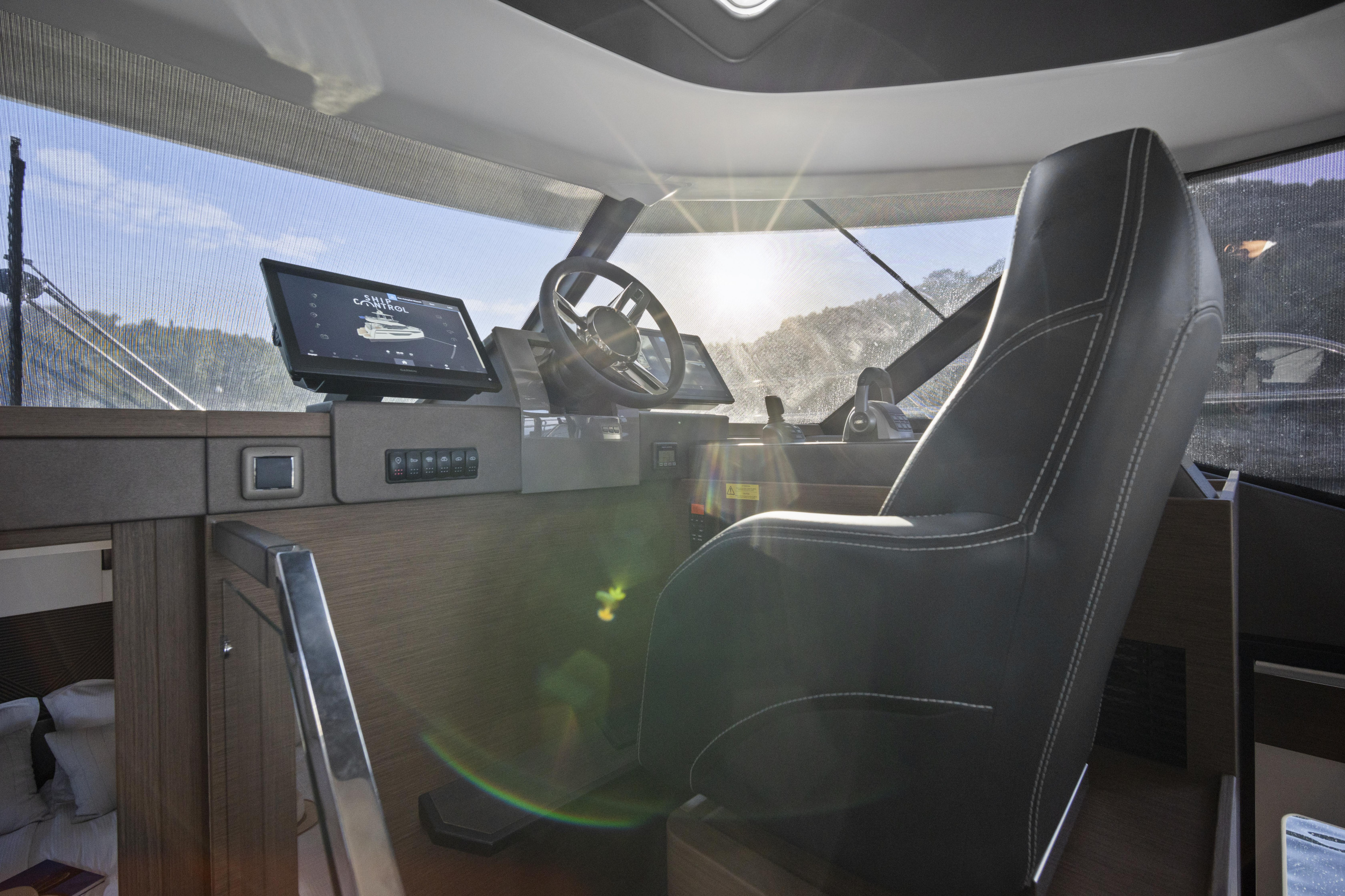 Prestige M48 — photo 7