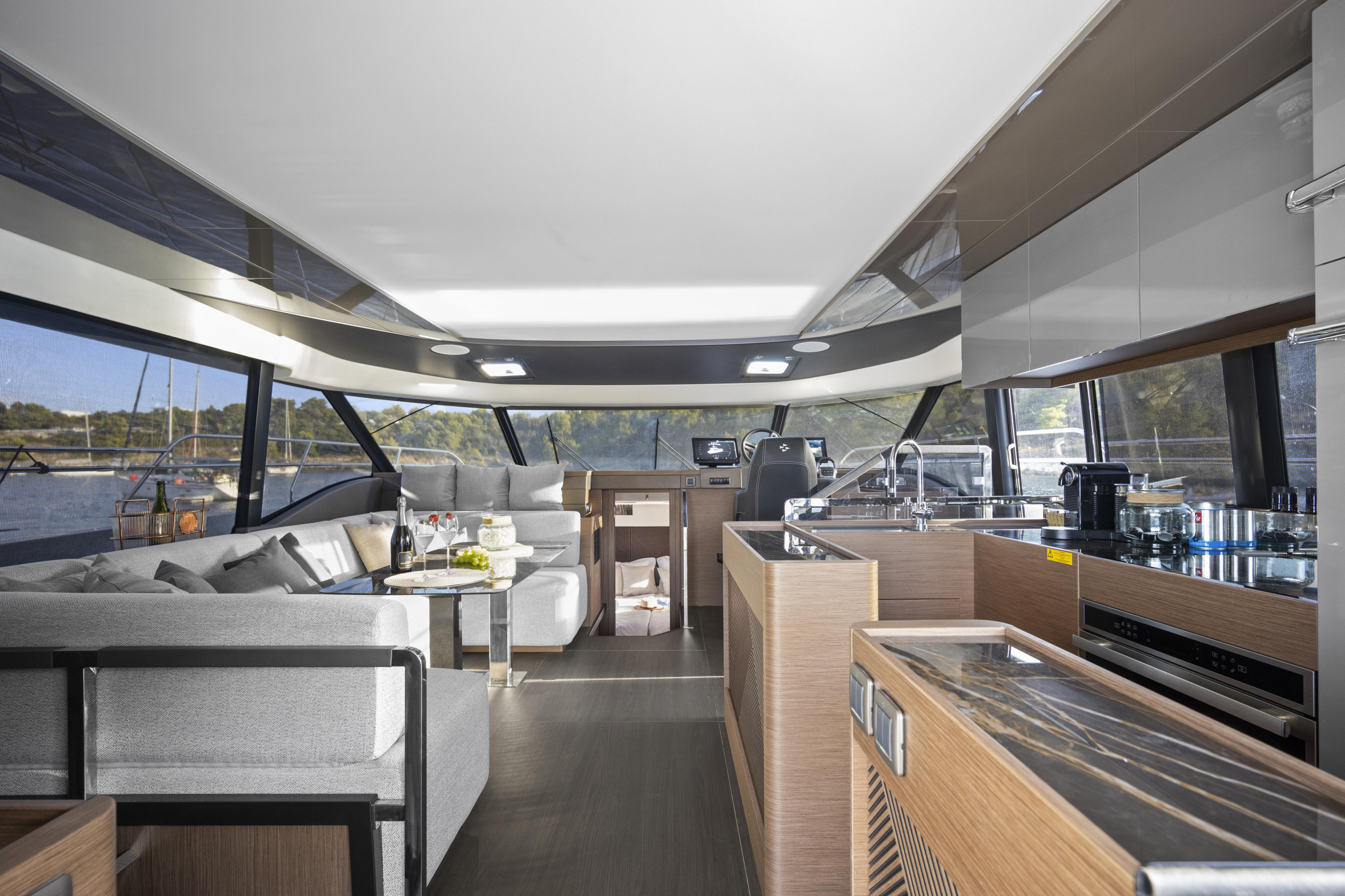 Prestige M48 — photo 28