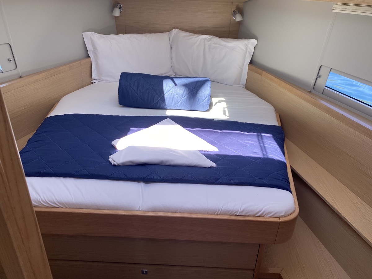 Dufour 430 Grand Large — photo 17