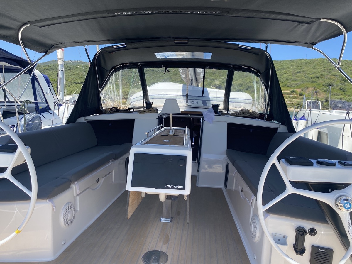 Dufour 430 Grand Large — photo 9