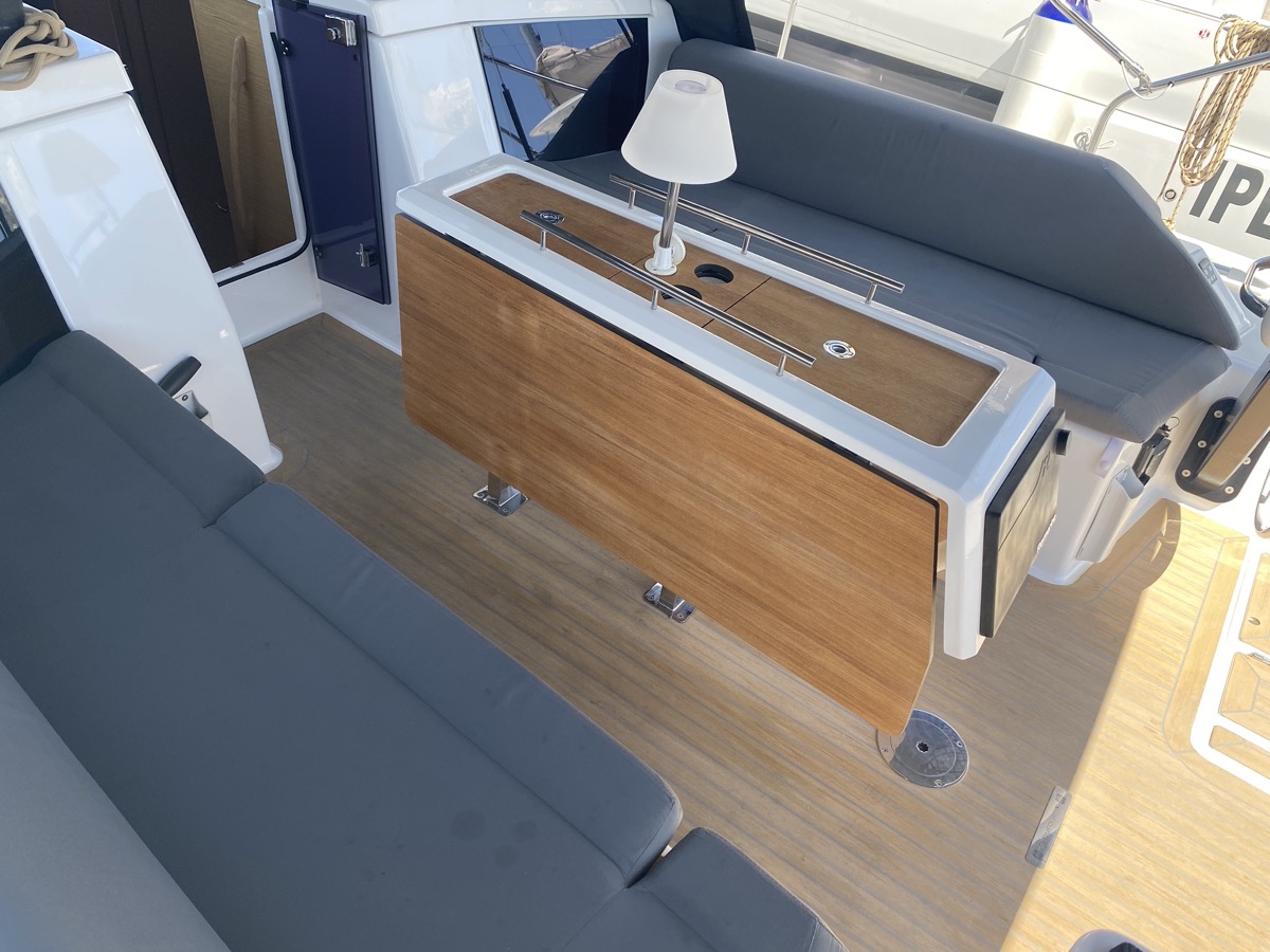 Dufour 430 Grand Large — photo 10