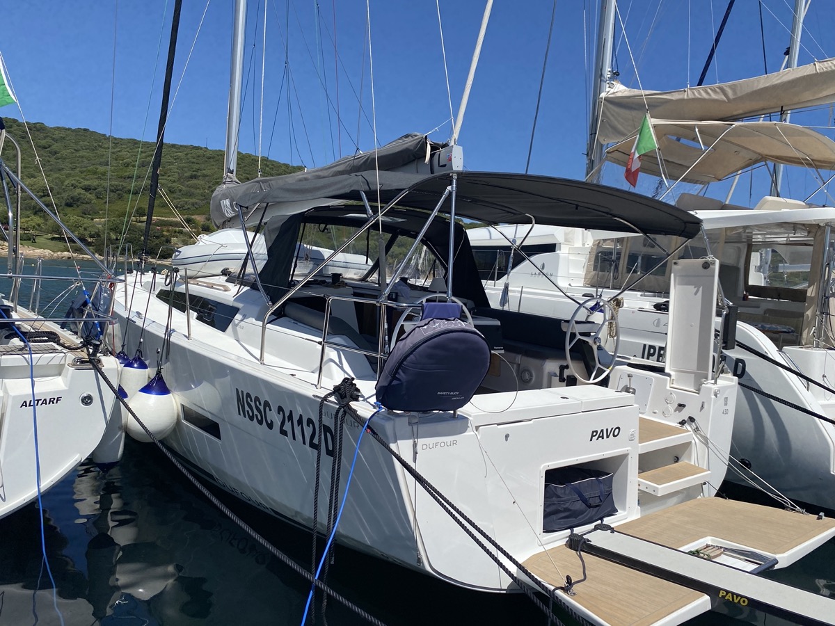 Dufour 430 Grand Large — photo 6