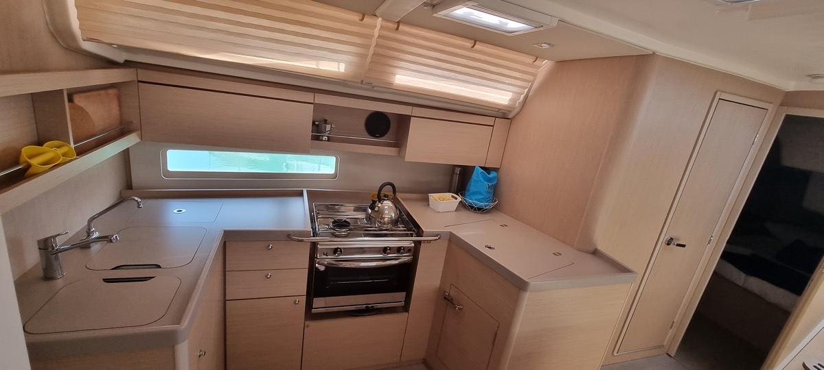 Oceanis 40.1 (3cab) — photo 5