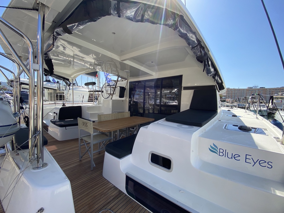 Lagoon 42 — photo 23