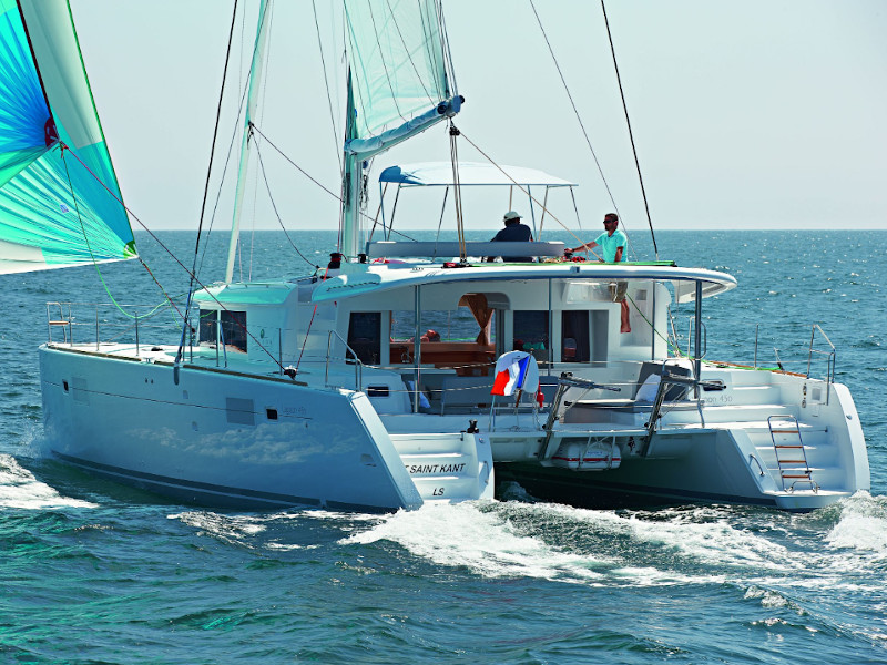 Lagoon 450 Flybridge — photo 12