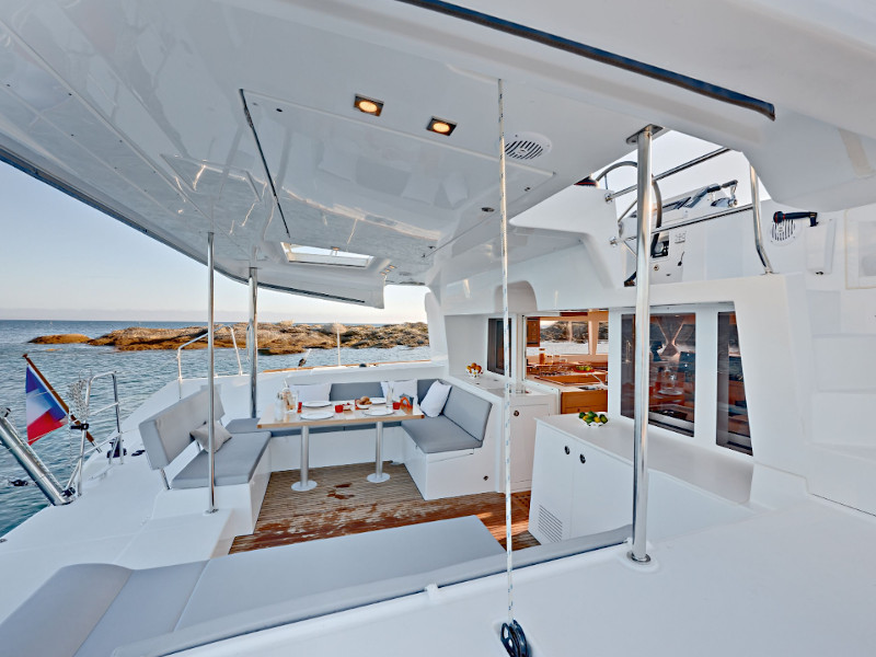 Lagoon 450 Flybridge — photo 4