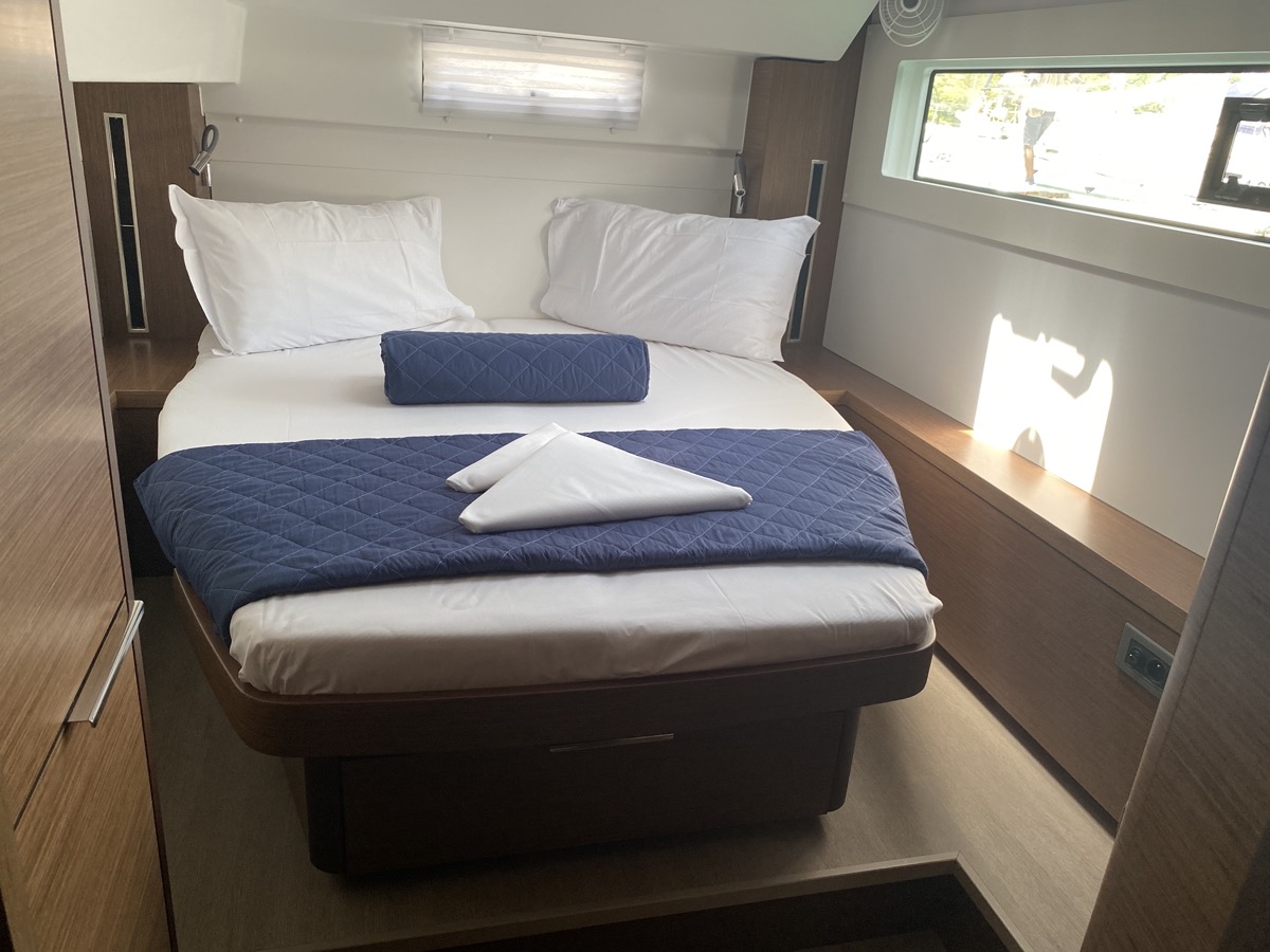 Lagoon 46 — photo 28