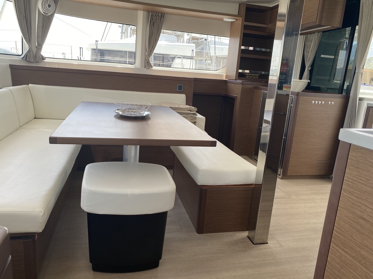 Lagoon 46 — photo 2