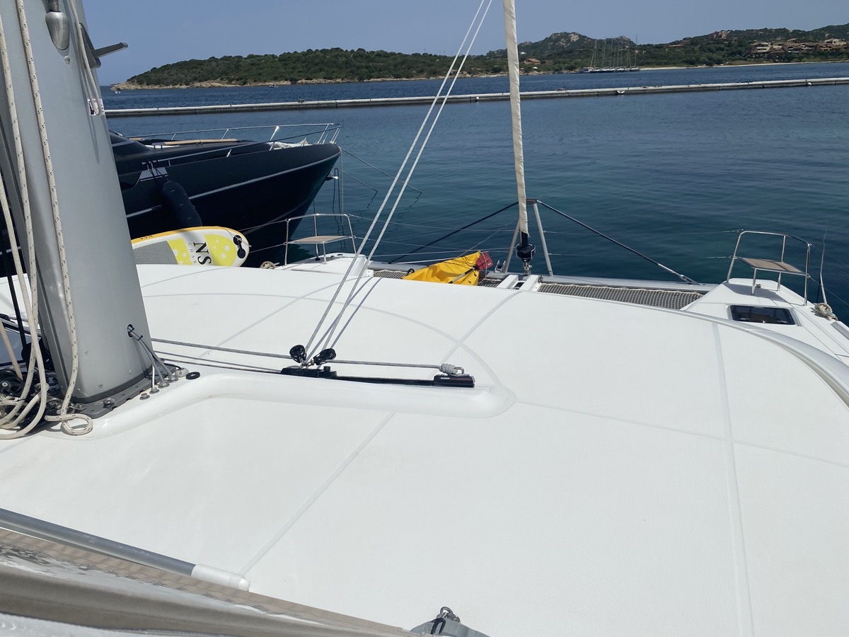 Lagoon 46 — photo 30