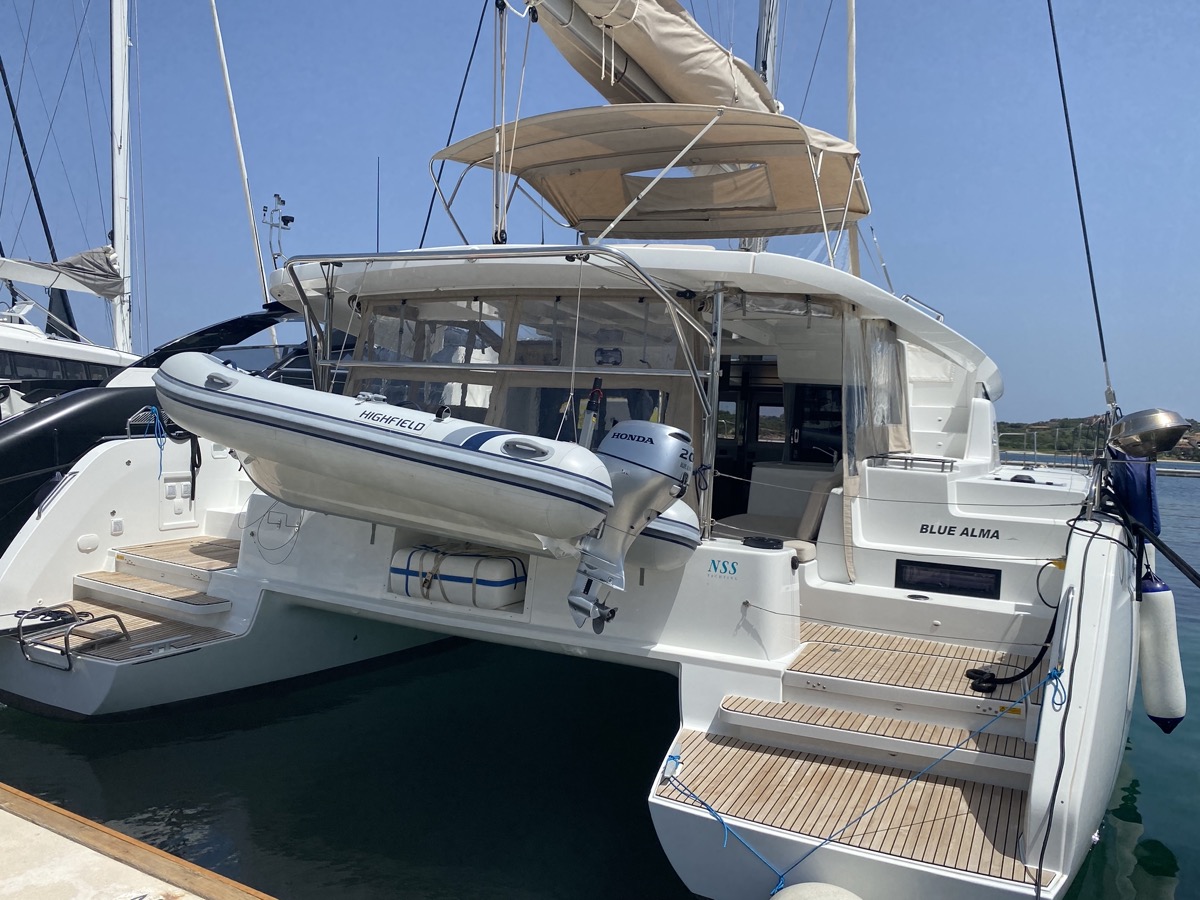 Lagoon 46 — photo 13