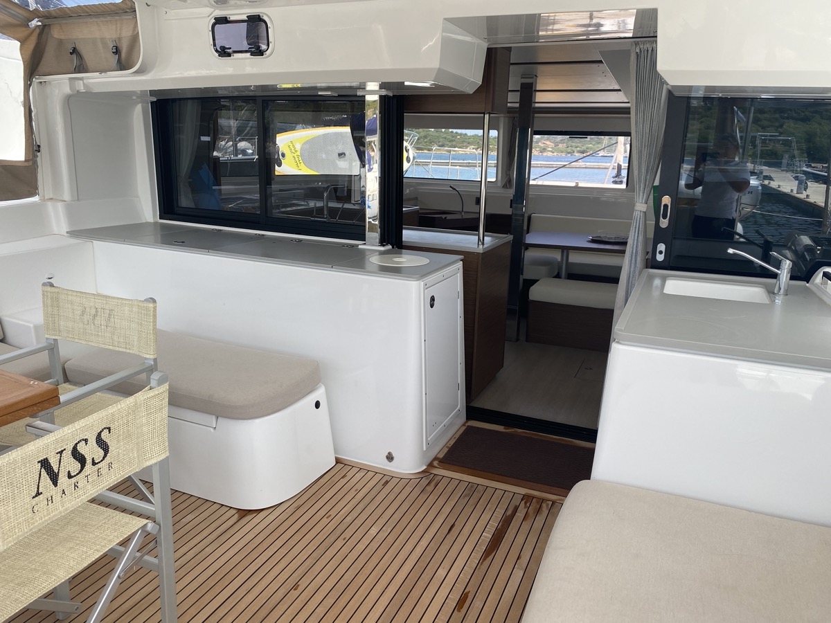Lagoon 46 — photo 7