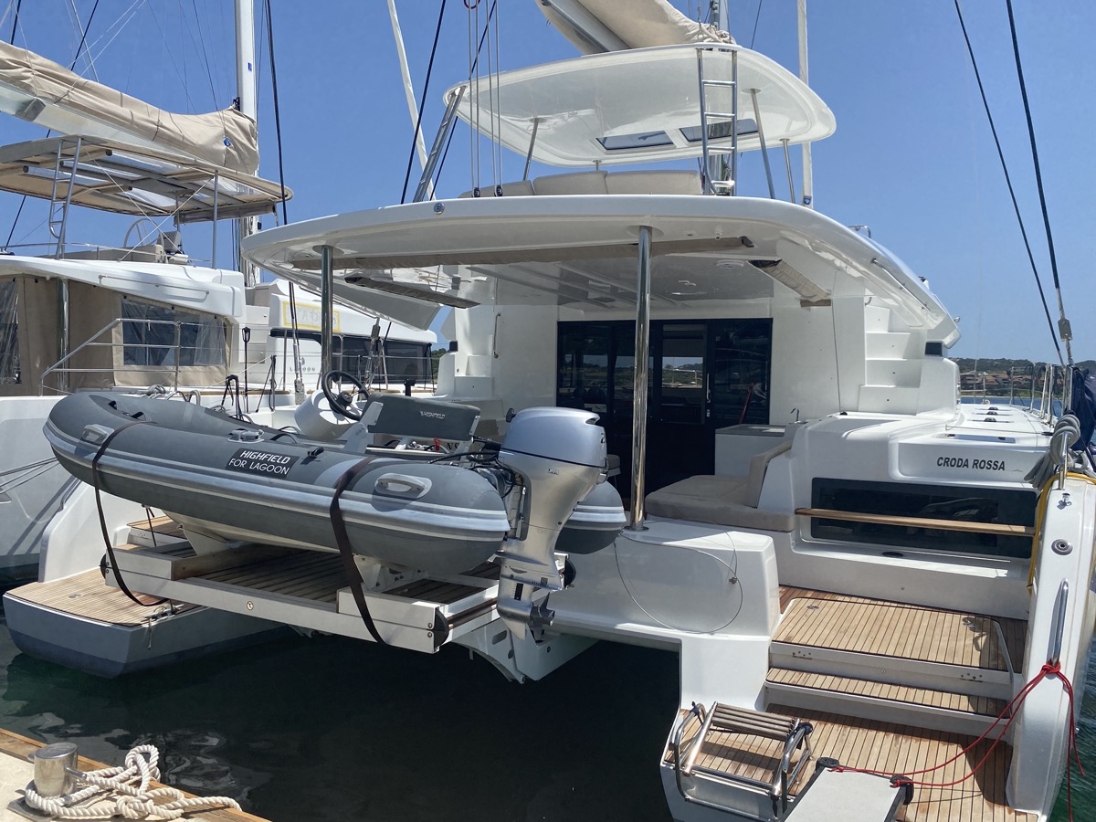 Lagoon 50 — photo 3