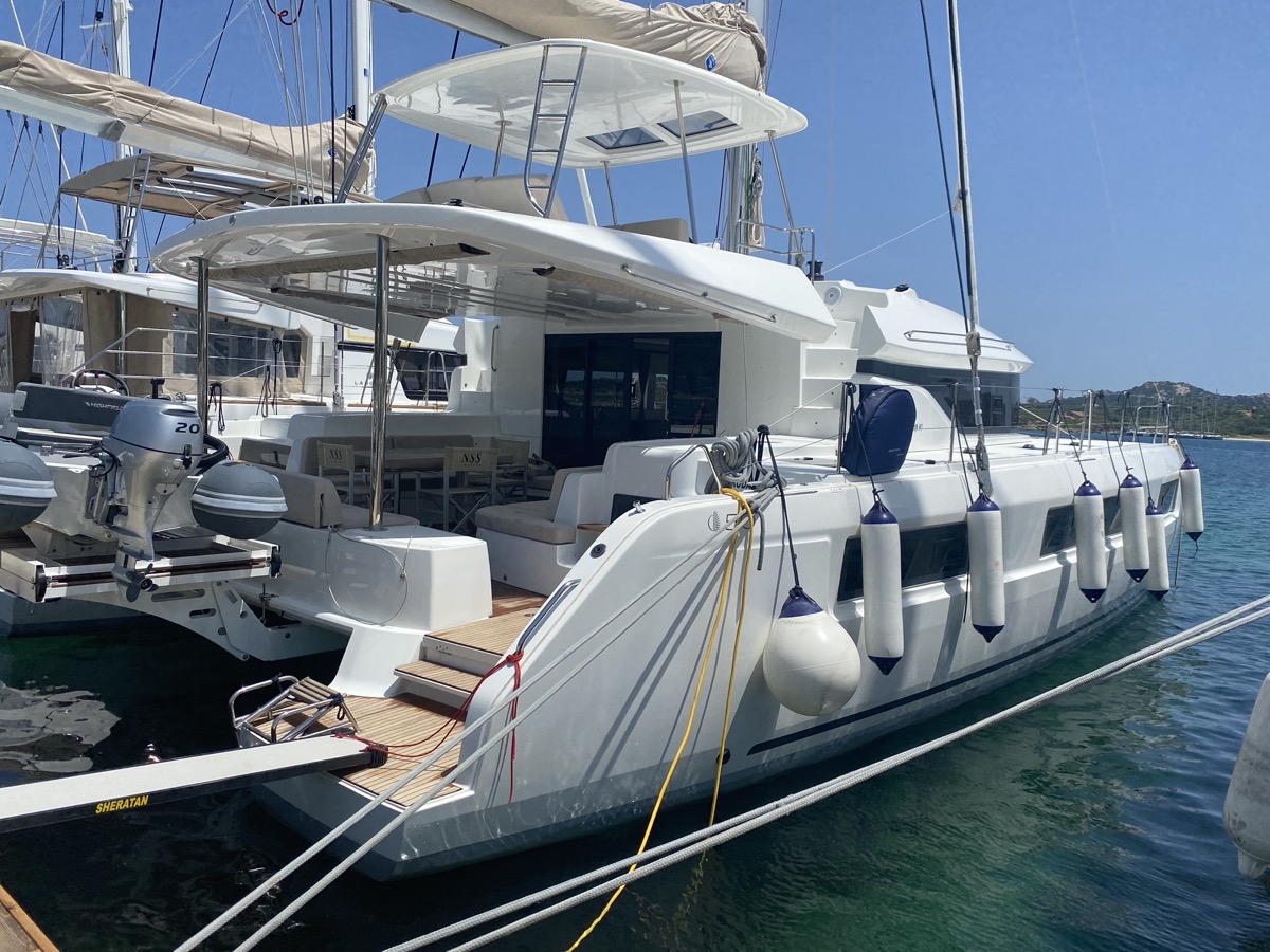 Lagoon 50 — photo 25