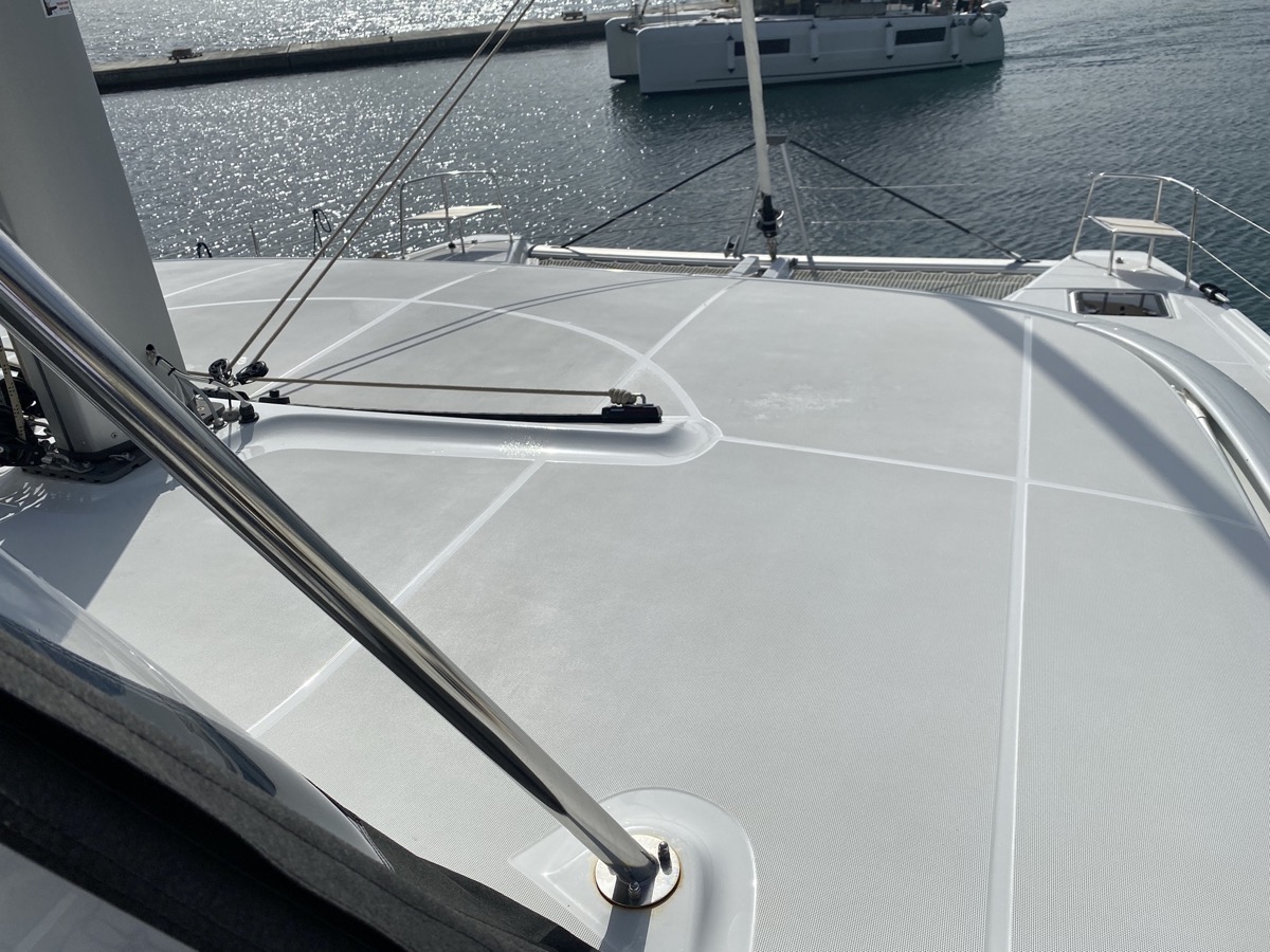 Lagoon 46 — photo 35