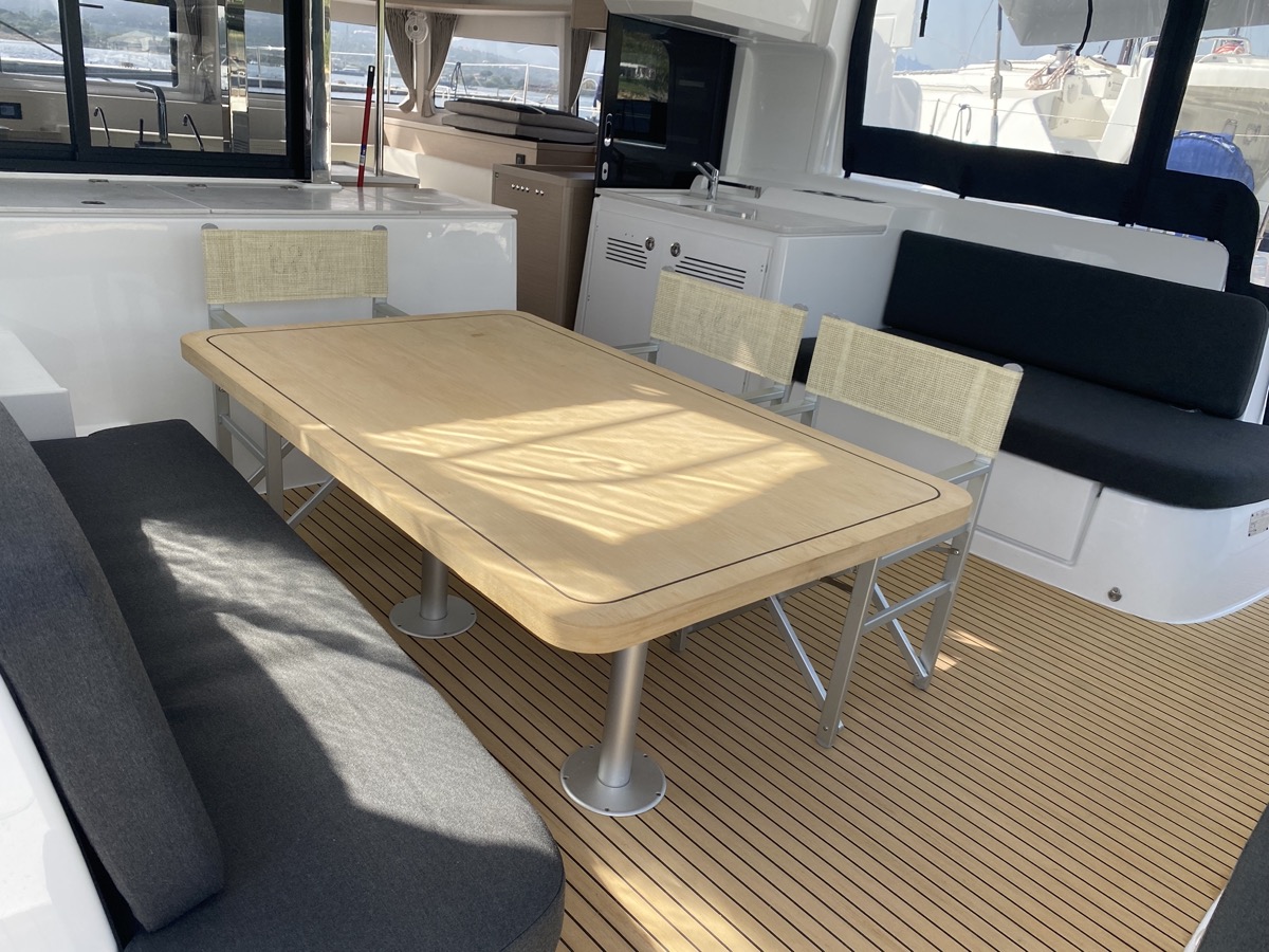 Lagoon 46 — photo 10