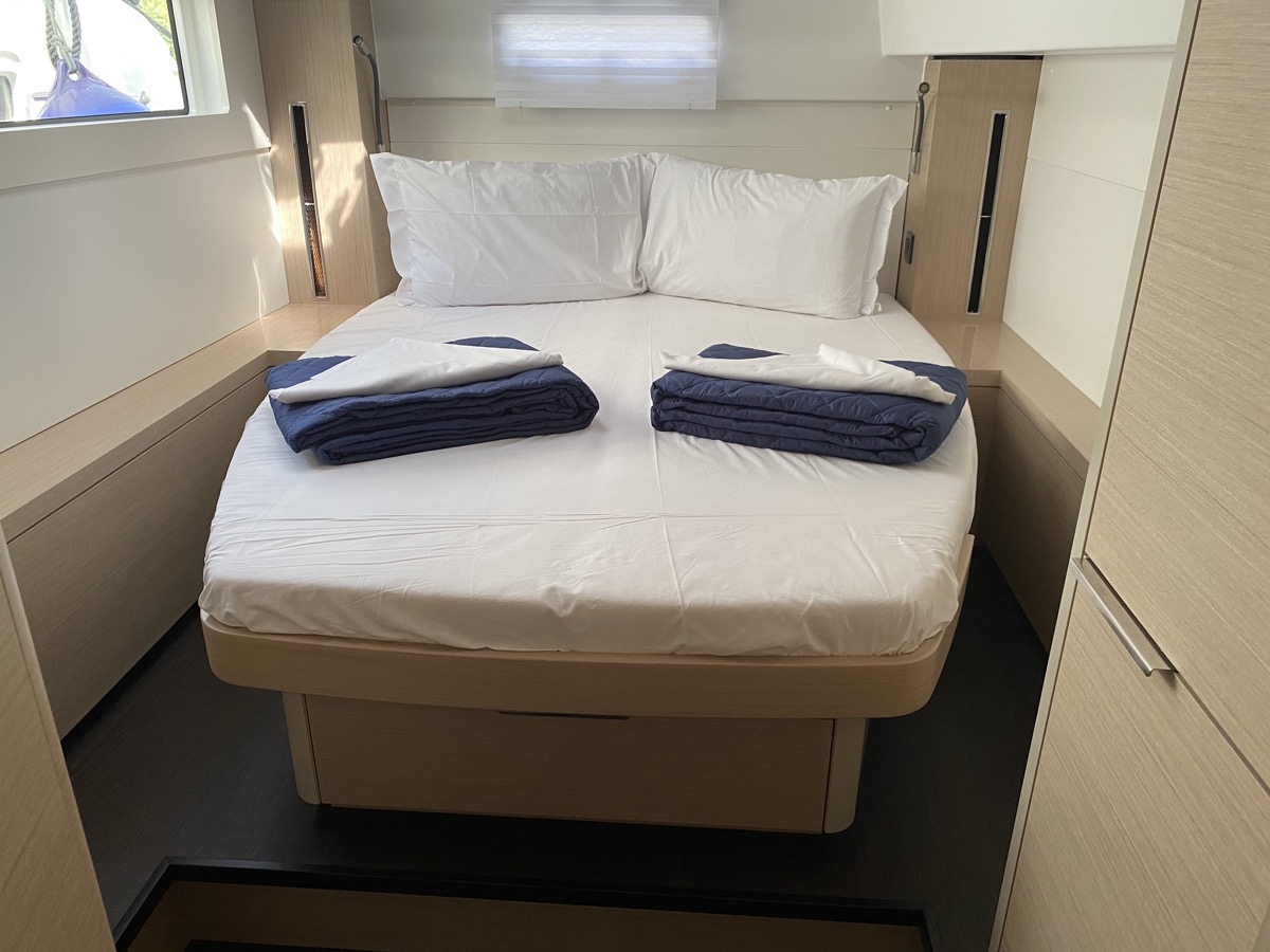 Lagoon 46 — photo 15