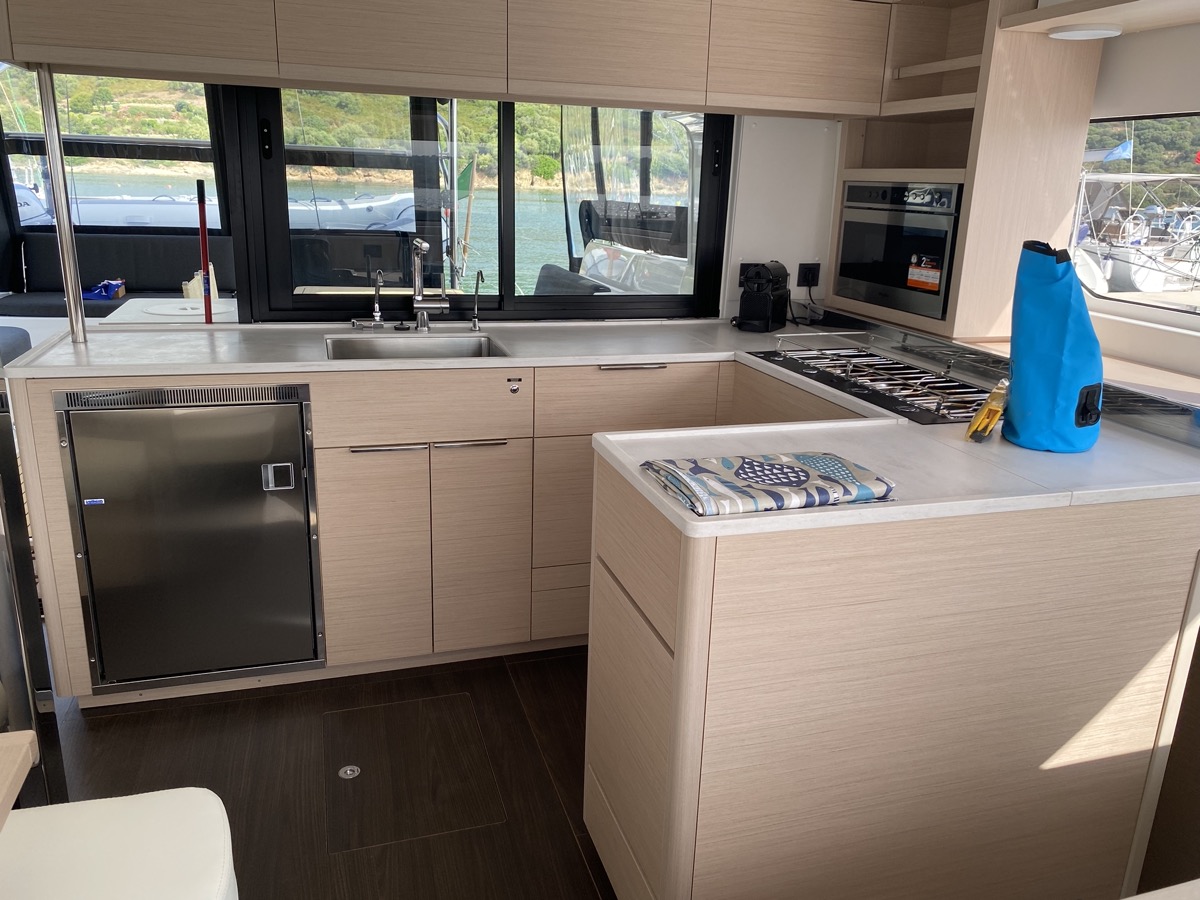 Lagoon 46 — photo 19