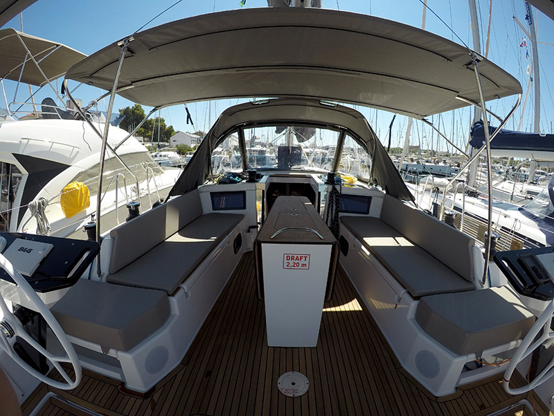 Dufour 44 — photo 22