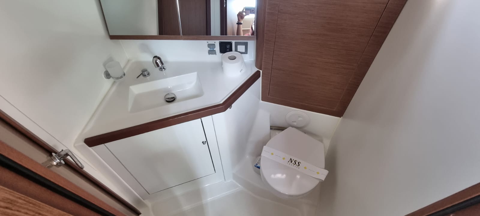 Oceanis 46.1 (4cabs-2heads) — photo 16